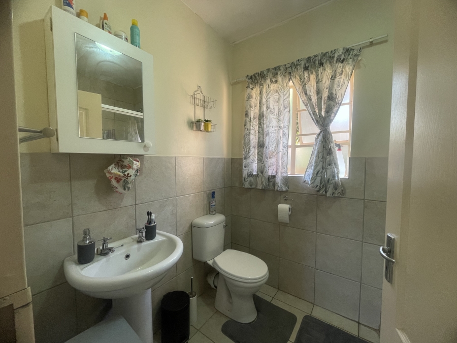To Let 1 Bedroom Property for Rent in Doringkruin North West